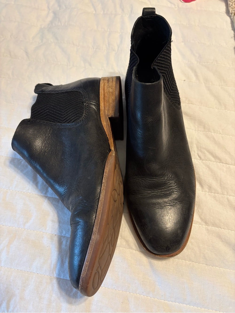 Kork-Ease Kama Boots Women’s 8M Chelsea Black Leather Slip On Low Heel - Picture 2 of 10